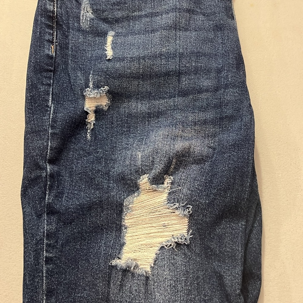 NWOT Judy Blue Boyfriend Fit Distressed/Distressing - Picture 8 of 8